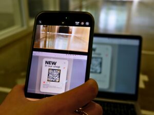 purple phone qr code